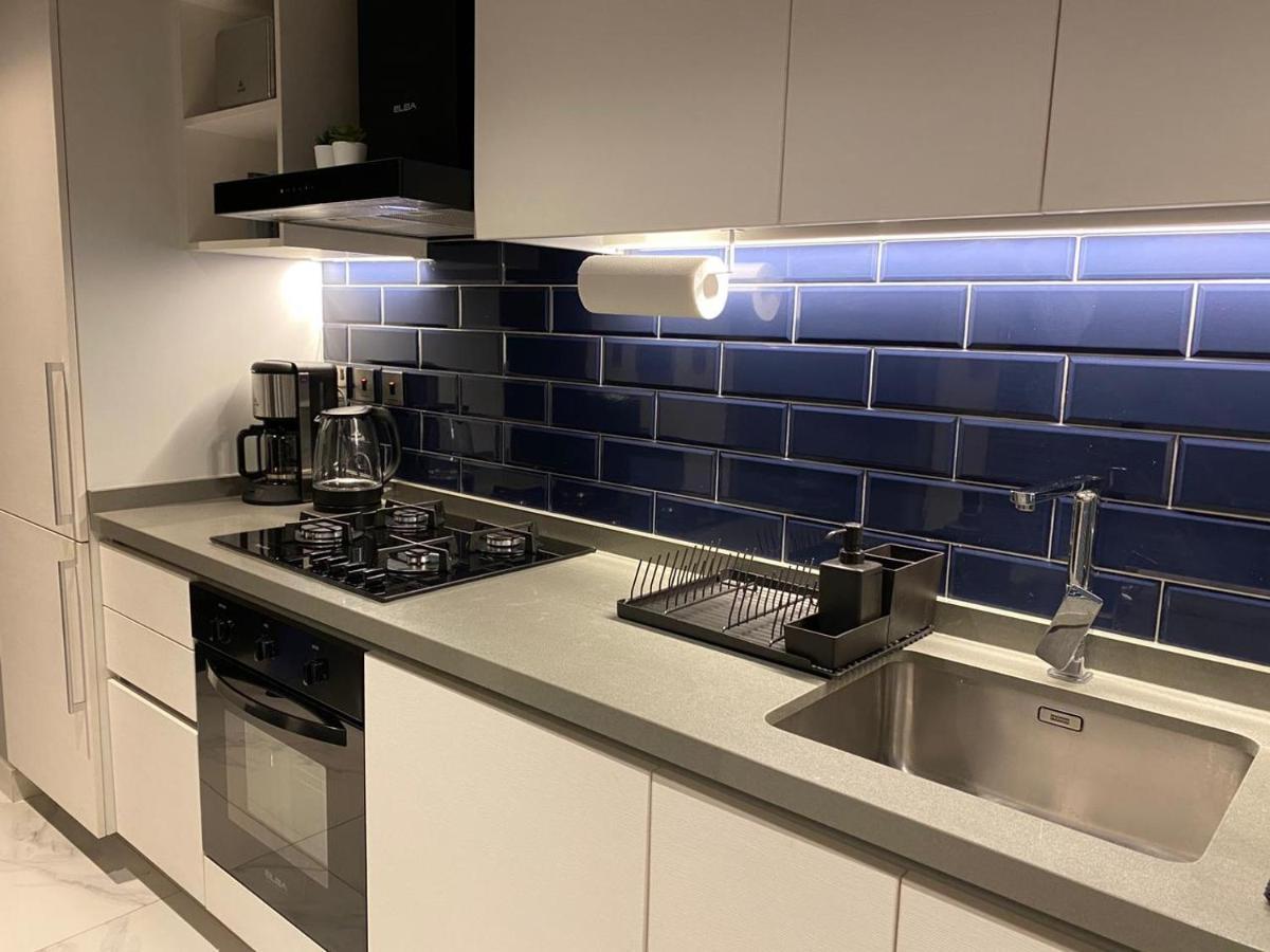 Urban Getaway Dubai Downtown Apartment Екстериор снимка